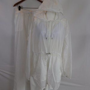 Alo Yoga Cloud Nine Hooded Windbreaker, Pants